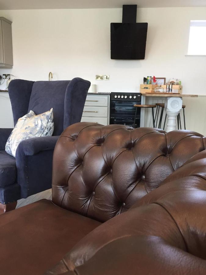 The Hay Loft, The Dark Hedges, Ballycastle With Hot Tub Stranocum Exterior foto